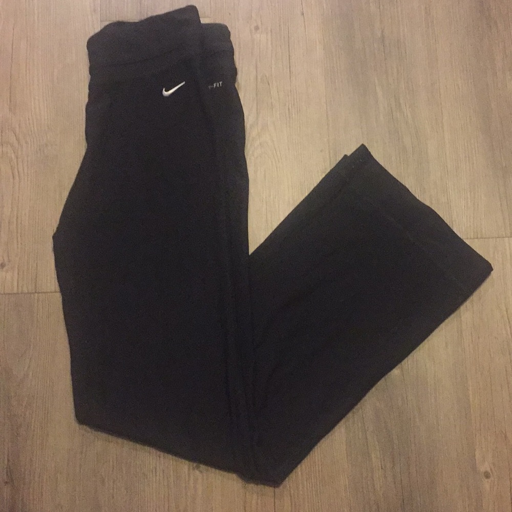 Nike yoga pants